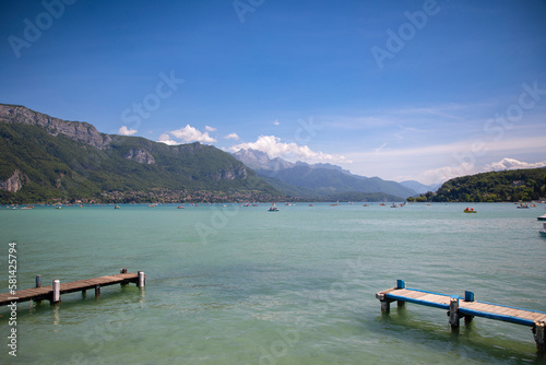 Lake Annecy surrounded by its mountains