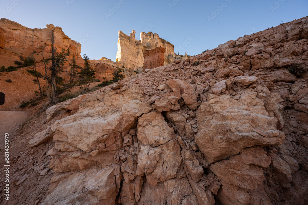 Fototapeta premium Bryce Point Looks Like The Bow Of a Battle Ship From Below