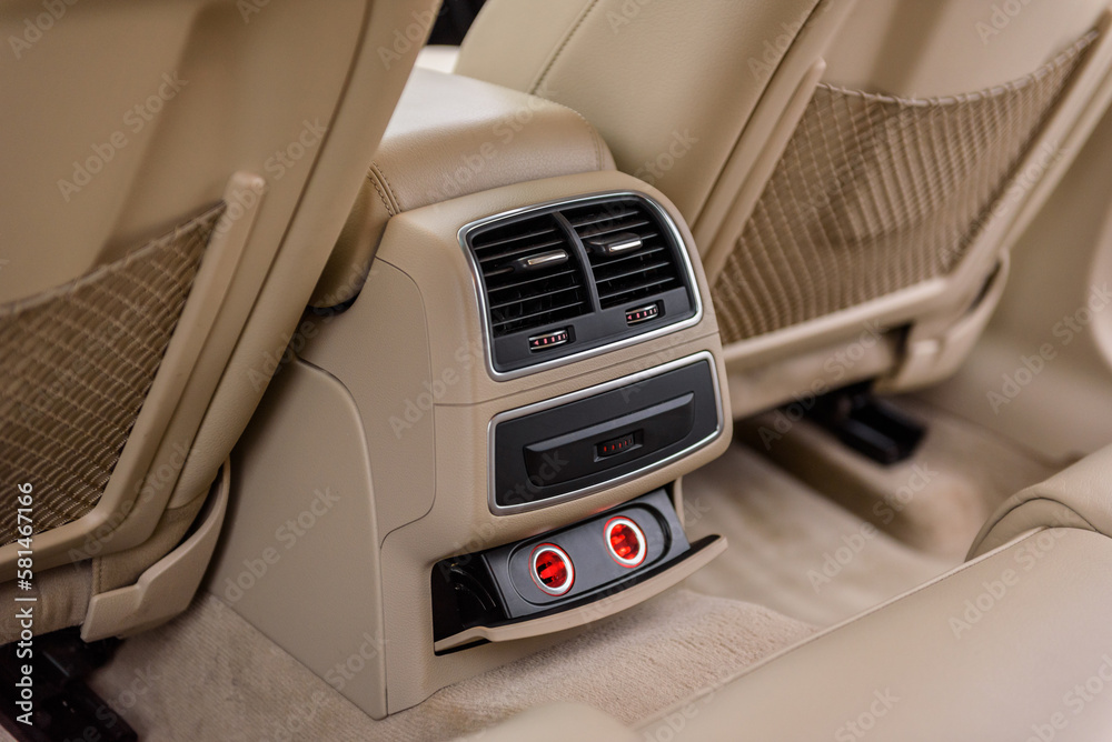 Zdjęcie Stock Deflectors for rear passengers. Car cigarette lighter