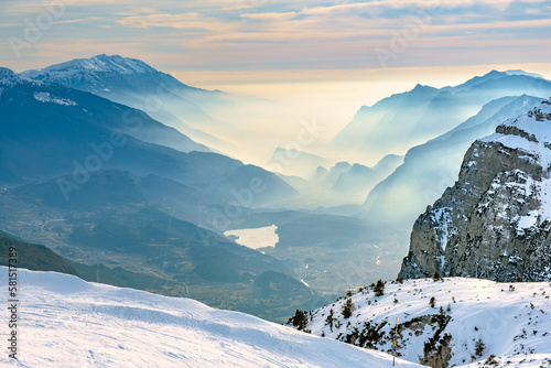 Lago di Garda visto dalla Cima Paganella - Andalo