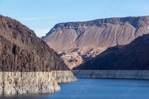 Obraz na plátně Drought in nevada and California becomes apparent with the lowering water line at the Hoover Dam