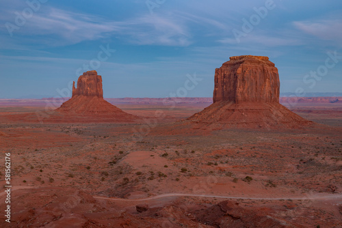 Monument Valley Landscape at Sunset - East Mitten Butte and Merrick Butte © Bruno Coelho