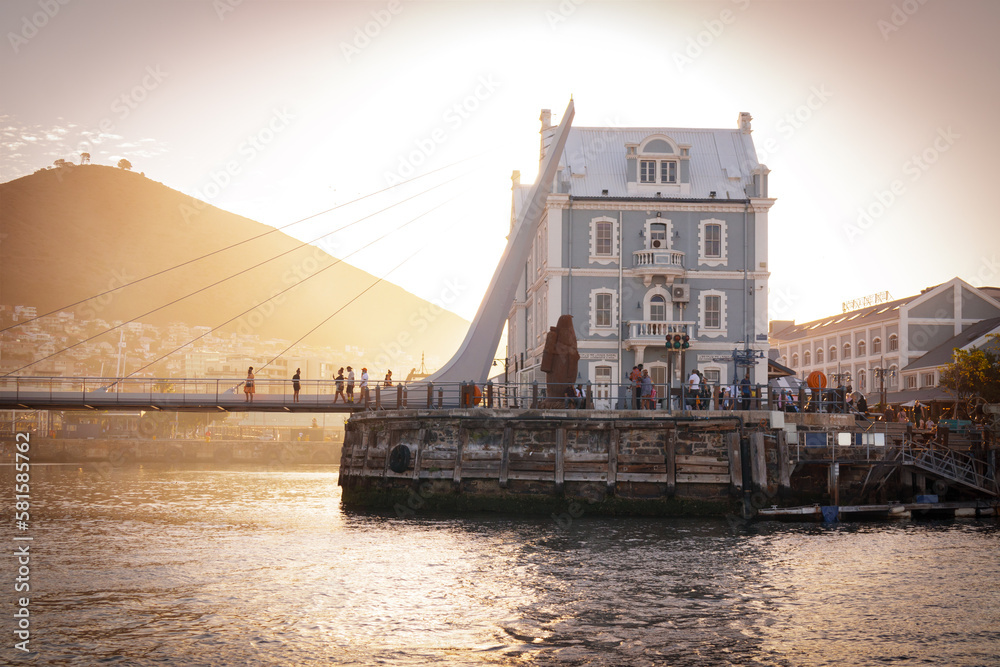 Obraz premium Swing Bridge at V&A Waterfront Cape Town
