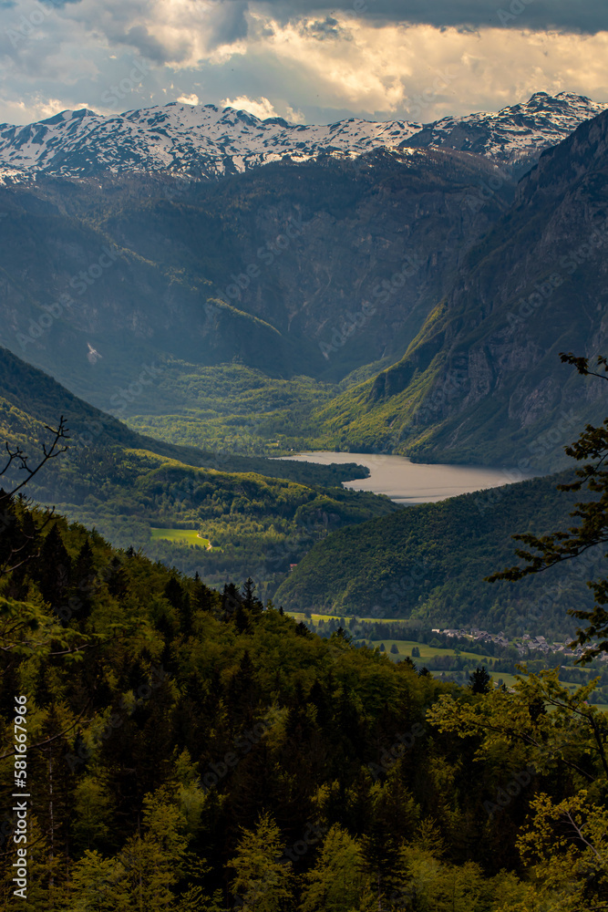 Fototapeta premium Beautiful Bohinj lake in Slovenia 