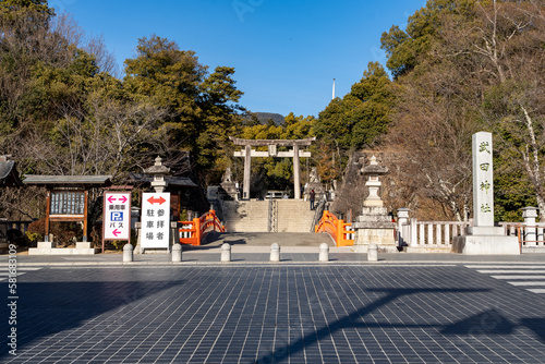 Tapety artystyczne 武田神社鳥居 2 山梨 甲府