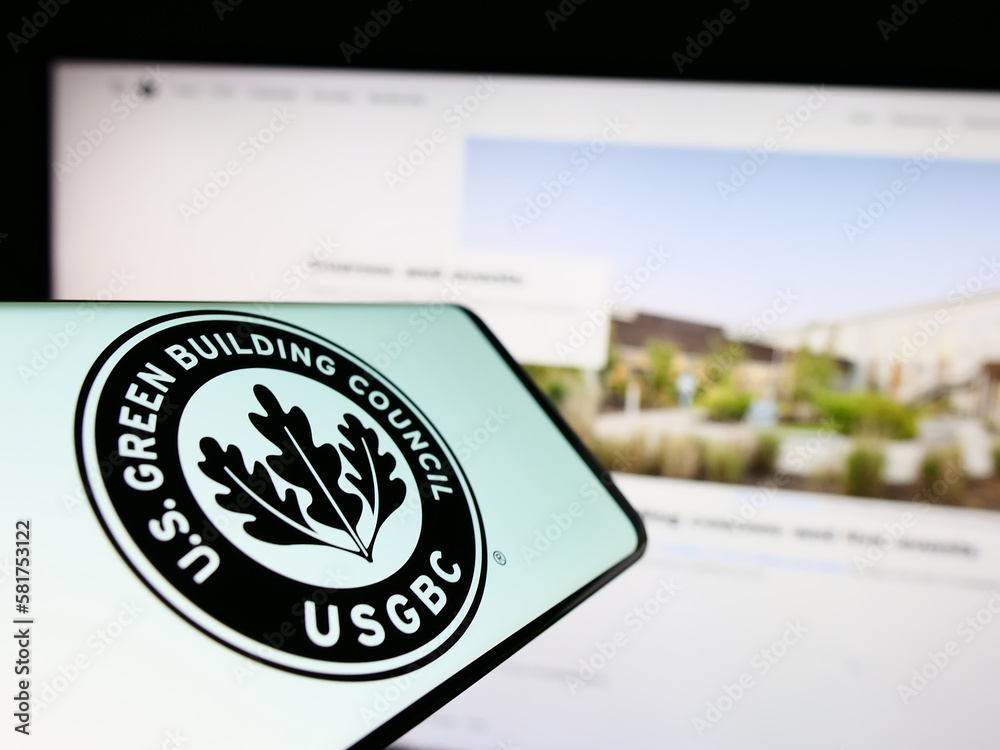 Foto de Stuttgart, Germany 03142023 Smartphone with logo of US