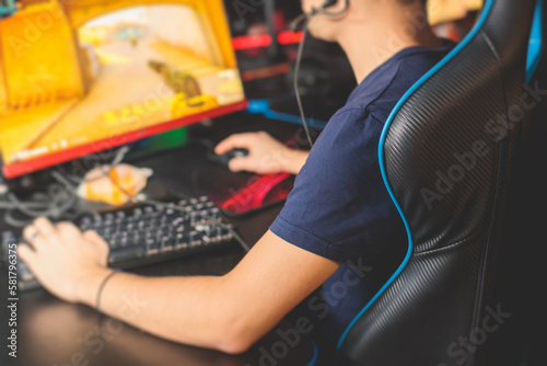 Vászonkép Cyber sport e-sports tournament, team of professional gamers, gamer's hands on m