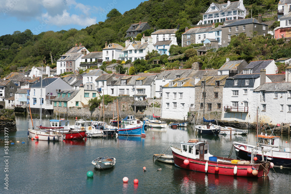 The inner harbour at the picturesque fishhing village of Polperro, Cornwall, UK