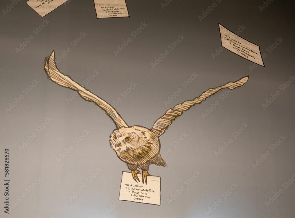 Naklejka premium Artwork on the wall of the entrance to the Harry Potter Studio Tour