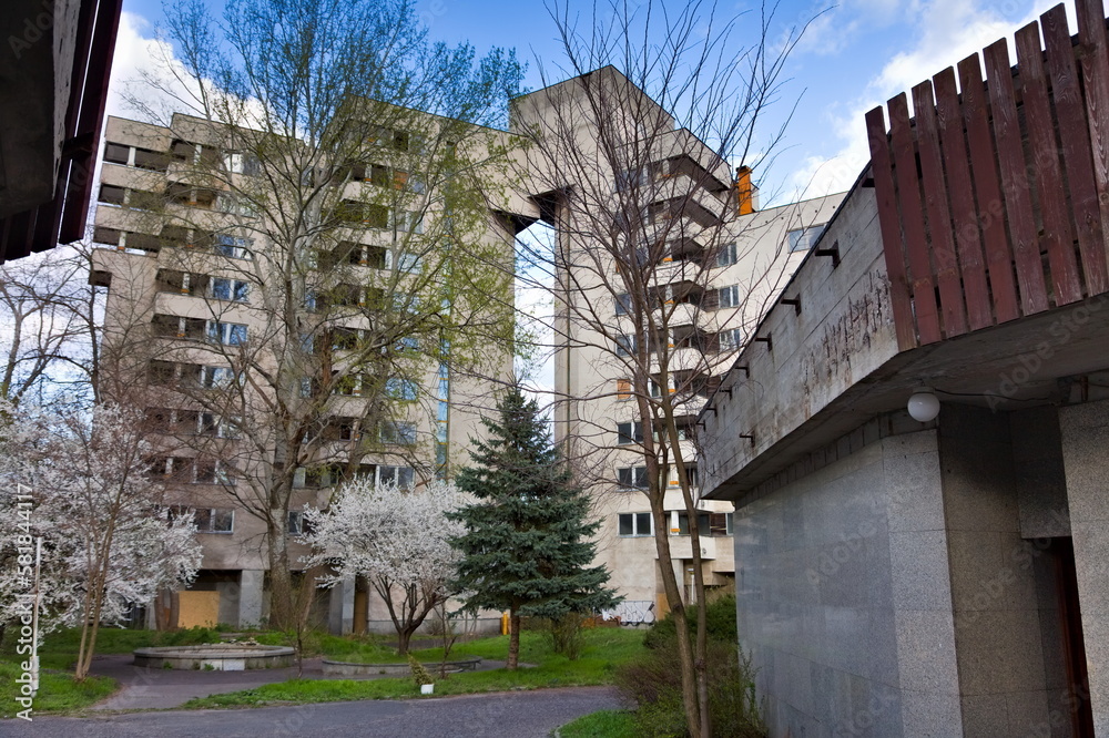 Szpiegowo Building