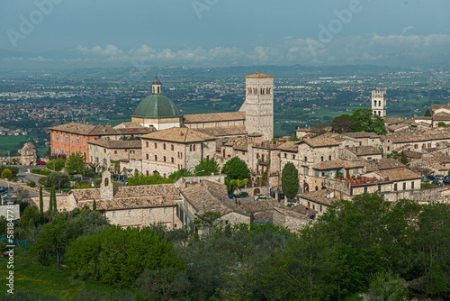 Assisi mit der Kirche San Rufino, Assisi, Italien