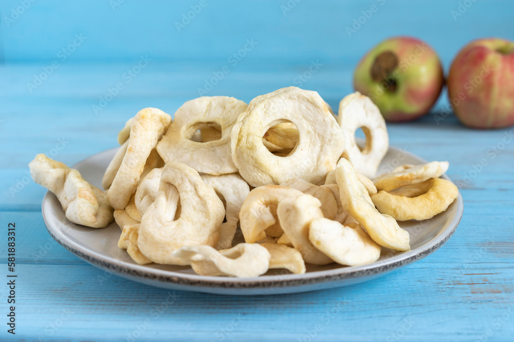 Dried apple apple rings for healthy snack.