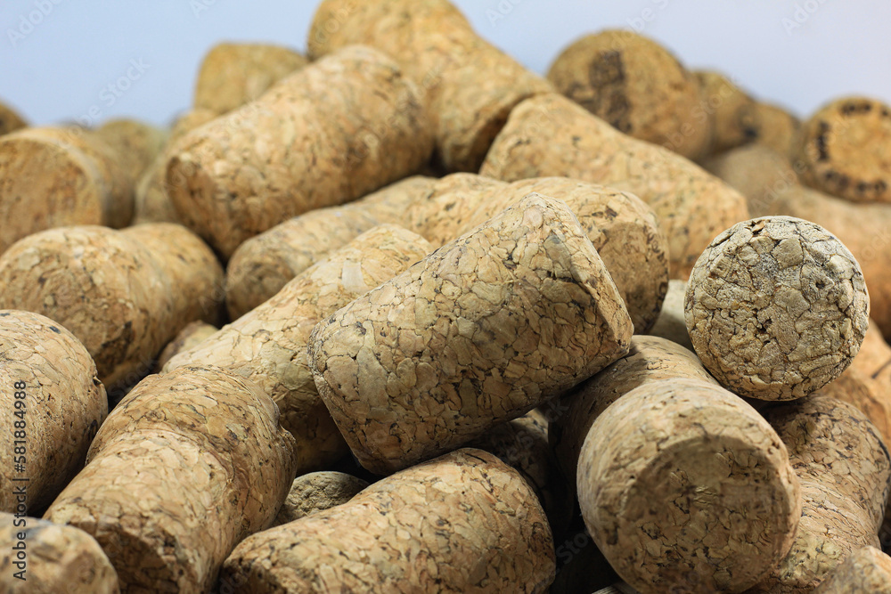 wine corks with corks from red wine bottles and corks from white wine bottles wine corks with corks from red wine bottles and corks from white wine bottles