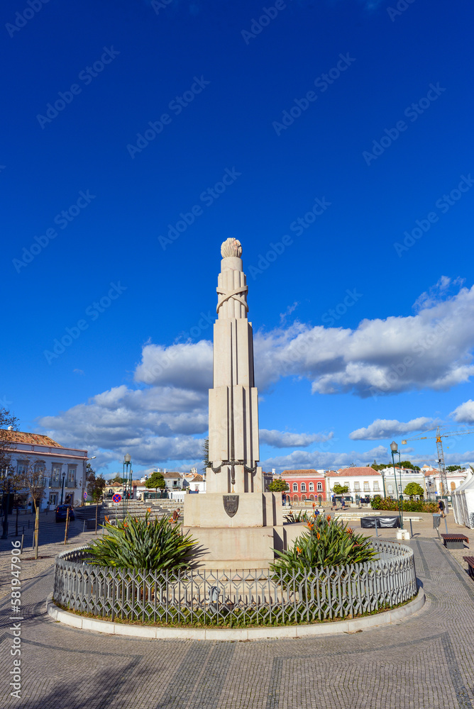 Denkmal für die Toten des 1. Weltkriegs in Tavira, Algarve (Portugal)