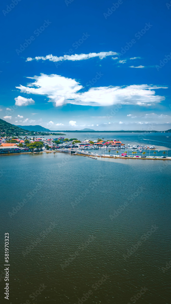 Lagoa da Conceição Floripa Ponta do Pitoco Florianópolis Lago Paisagem Natureza Água Cidade Canto Aérea Drone Ponte Cachorro Motorhome Santa Catarina Brazil Turismo Turístico Viajar Viagem Lagoa da Conceição Floripa Ponta do Pitoco Florianópolis Lago Paisagem Natureza Água Cidade Canto Aérea Drone Ponte Cachorro Motorhome Santa Catarina Brazil Turismo Turístico Viajar Viagem