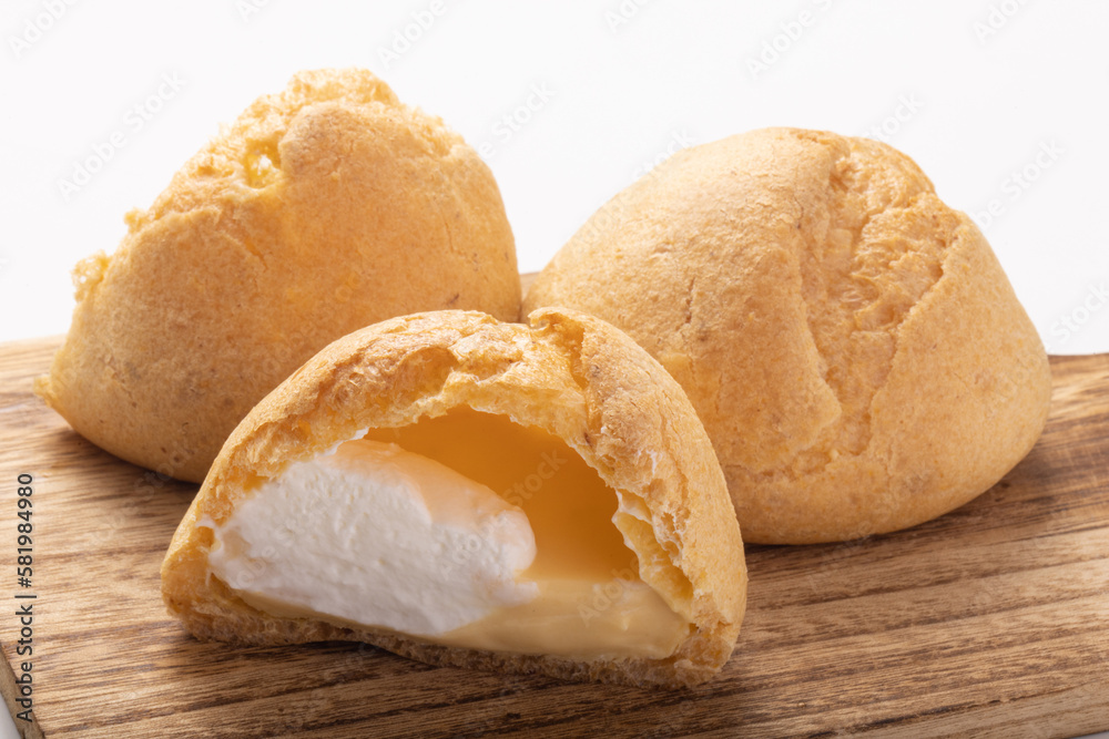 ダブルシュークリーム ダブルシュークリーム