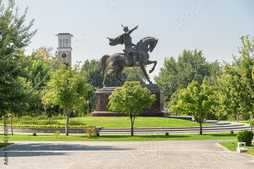 Fotografía Monument of Amir Timur (Tamerlane) in Tashkent, Uzbekistan