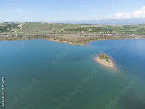 fotografia aerea lago piana degli albanesi