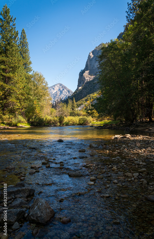 Mountain Landscape Vista at Kings Canyon National Park Mountain Landscape Vista at Kings Canyon National Park
