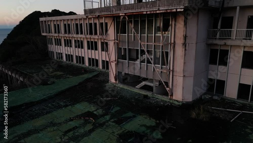 Wallpaper Mural 日の出　ヴァンガード竜串　ドローン空撮 Torontodigital.ca