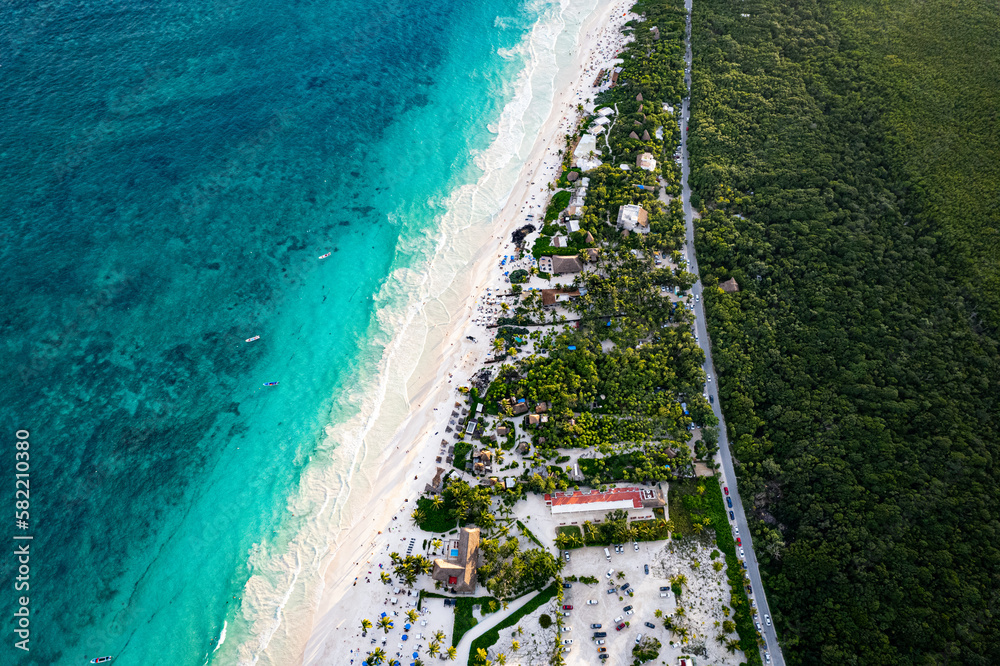 Fototapeta premium Tulum hotel zone, beautiful beach paradise