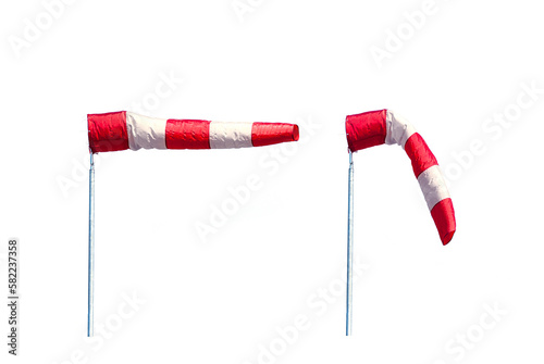 Windsack mit Wind und ohne wind isoliert auf ewissem Hintergrund