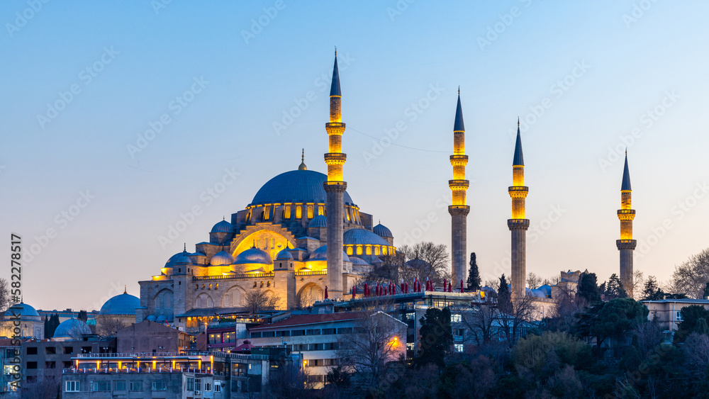 Suleymaniye mosque in Sultanahmet district old town of Istanbul, Turkey, Sunset in Istanbul, Turkey with Suleymaniye Mosque, Beautiful sunny view of Istanbul with old mosque in Istanbul, Turkiye.