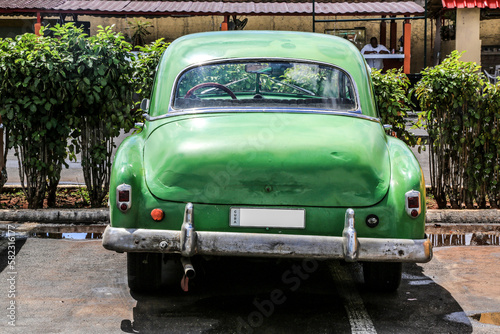Wunderschöner grüner Oldtimer auf Kuba (Karibik) © Bittner KAUFBILD.de