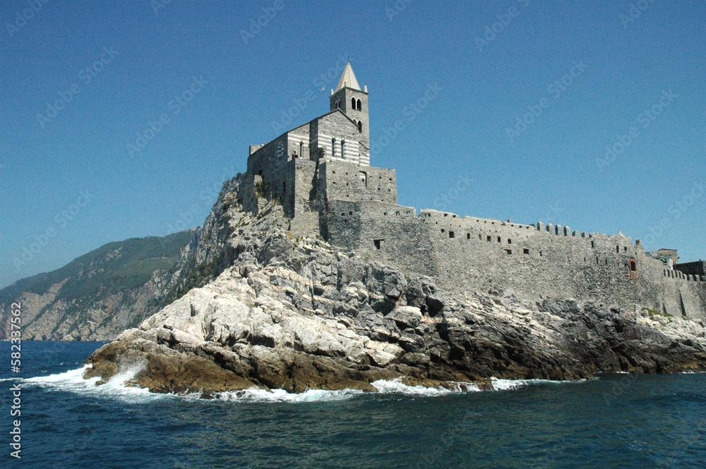 A Fortress Church by the sea 