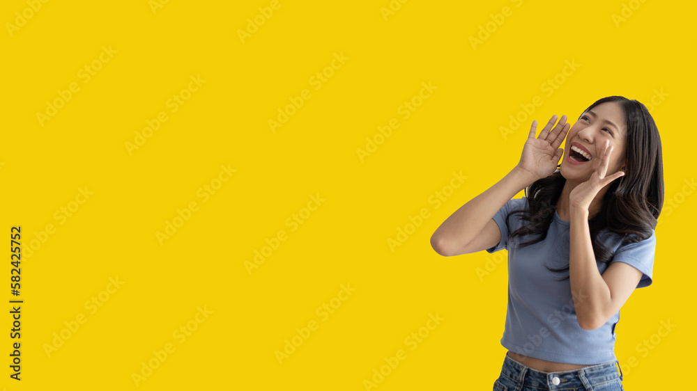 Announce the good news, Asian woman shouting for attention or calling for attention, Hurry up and see, Hot promotion, First come first serve, Limited quantity, Do not miss, Advertisement area. Announce the good news, Asian woman shouting for attention or calling for attention, Hurry up and see, Hot promotion, First come first serve, Limited quantity, Do not miss, Advertisement area.