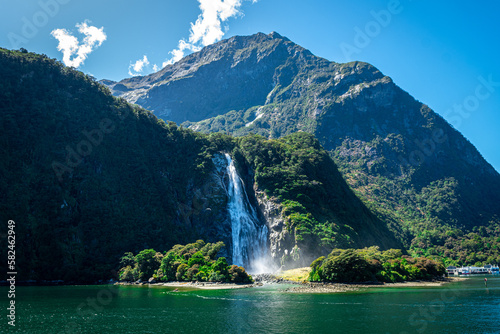 Obraz na płótnie views of fiordland national park in new zealand w salonie