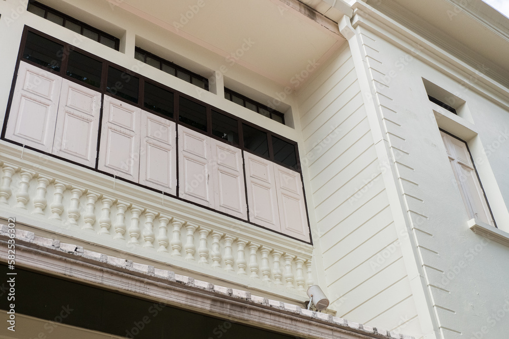 Obraz premium Old White window of home,vintage home concept.