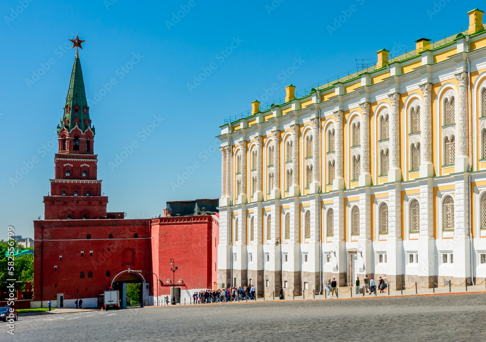 Naklejka premium Borovitskaya Tower and Kremlin Armoury museum, Moscow, Russia