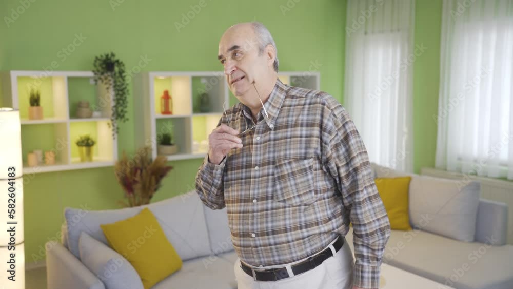 An old man suffering from loneliness.
Bored and depressed old man at home is unhappy and thoughtful.
An old man suffering from loneliness.
Bored and depressed old man at home is unhappy and thoughtful.