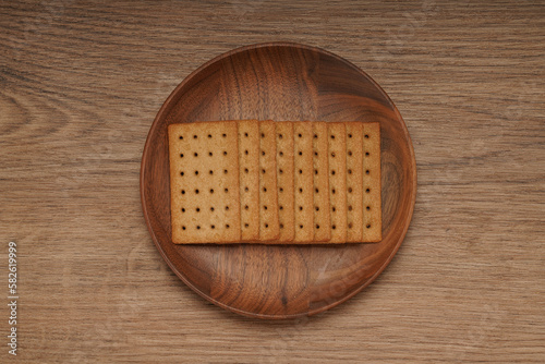 A stack of coffee flavored crackers