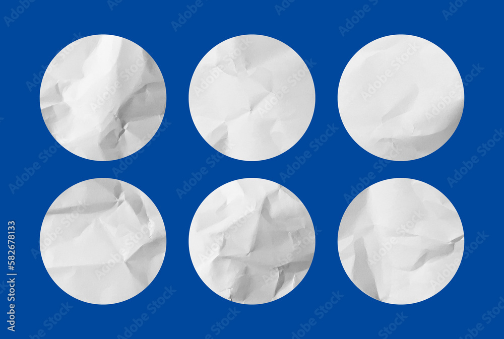 Naklejka premium blank crumpled paper mockup design. Realistic round stickers in wrinkled surface style. Blank copy space for tape, label, badge and creative design