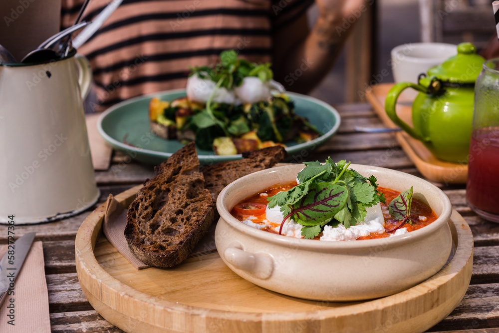 shakshuka eggs shakshuka eggs