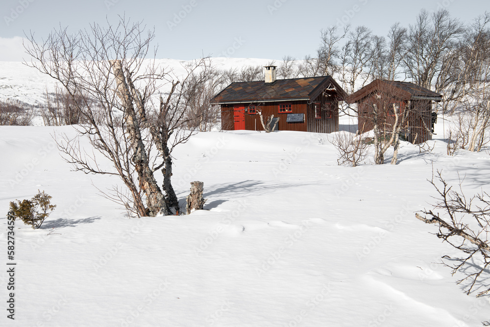 Behagliche Zuflucht - Jagdütte im winterlichen Norwegen