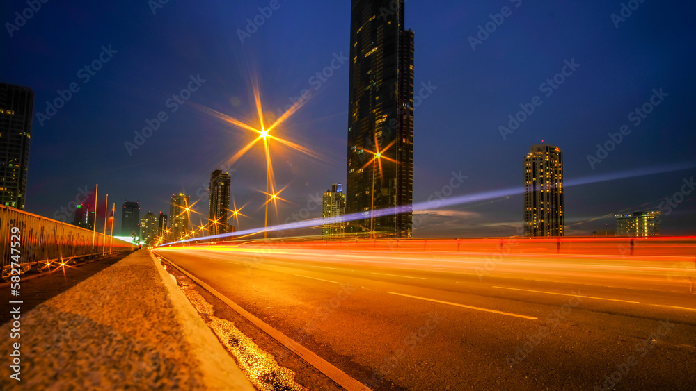 long exposure lights of traffic way