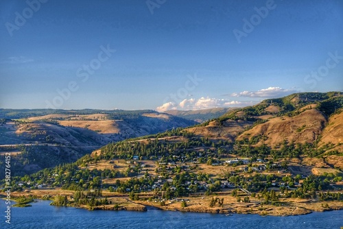 North bank of Columbia River Gorge, Washington, USA