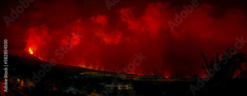 eruption of the volcano on the island of La Palma