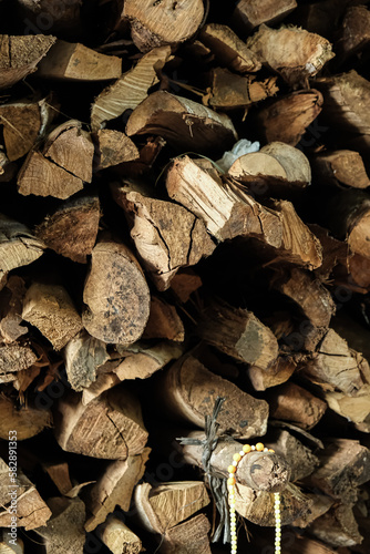 kayu bakar, pieces of firewood for cooking
