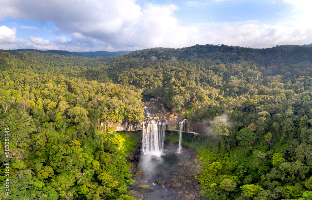 Fotografie K50 waterfall