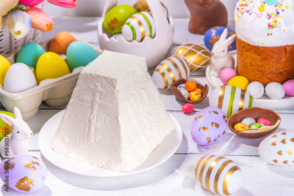 Φωτογραφία Traditional orthodox Easter paskha curd cake