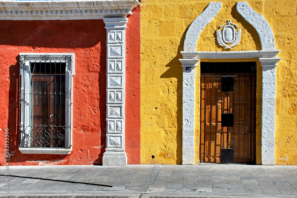 Fototapeta premium colonial and colorful exterior