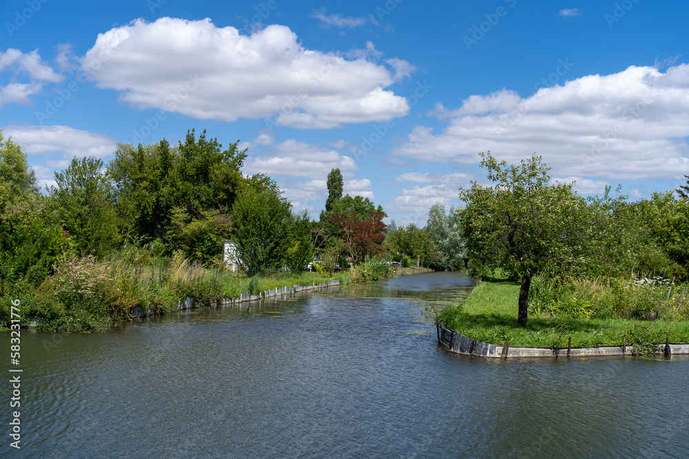 Les canaux de Bourges : un reflet dans le temps 7