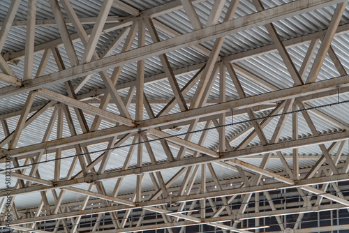 construction of the roof © Konstantin