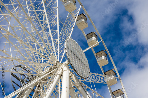 Grande roue sur le Quai Jean Miquel au Cap d'Agde photo