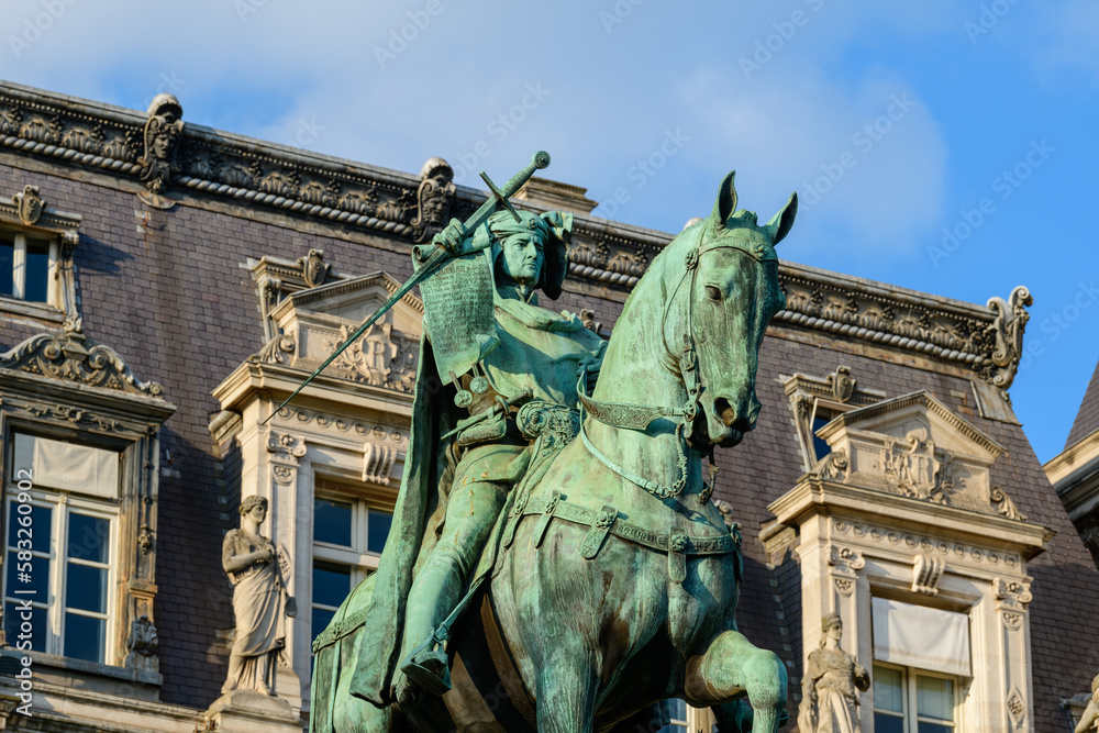 Fototapeta premium The Statue of Etienne Marcel , in Europe, France, Ile de France, Paris, in summer, on a sunny day.