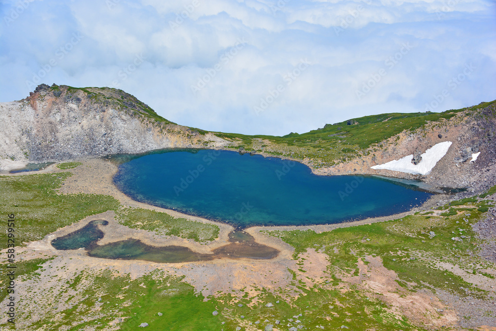 天空に浮かぶ青い池：乗鞍岳権現池